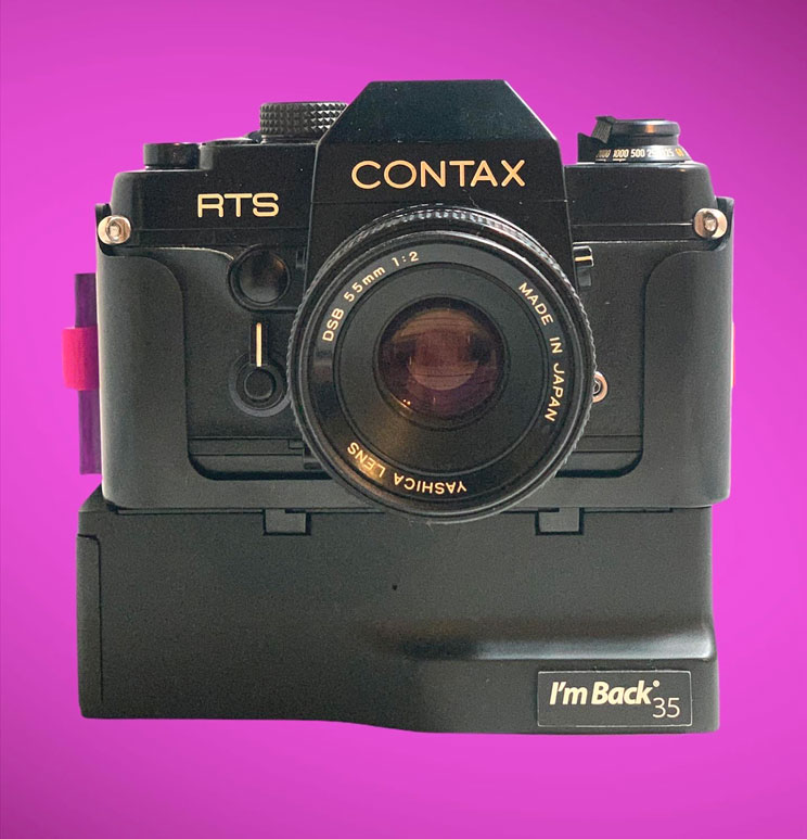 Digital back for analog cameras.: I'm Back® digital back