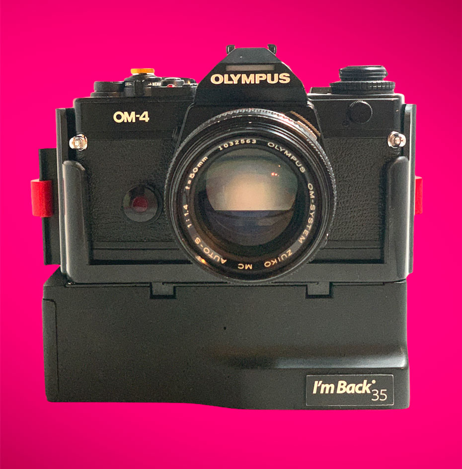 I'm Back® digital back – Digital back for analog cameras.